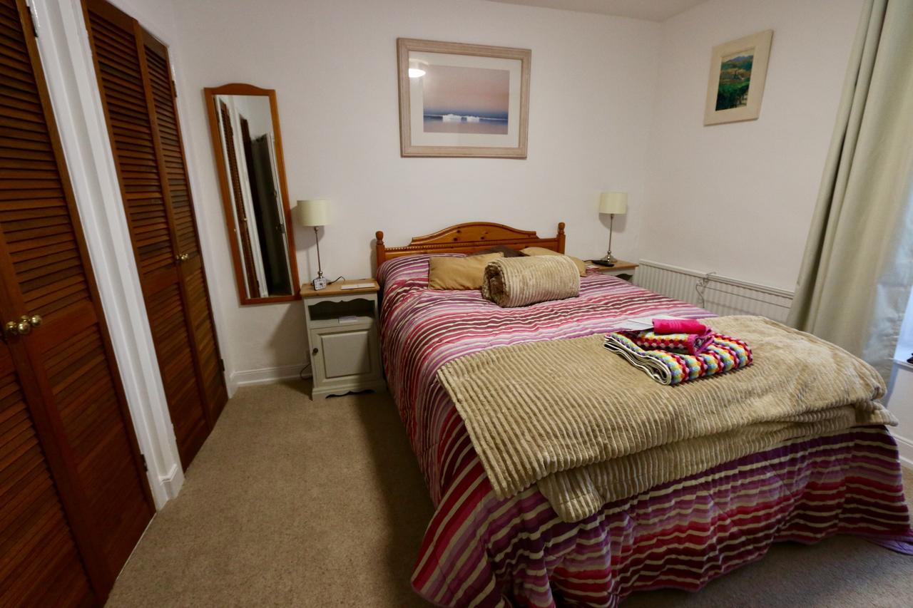 The Old Bakehouse Bed & Breakfast Colyton Екстериор снимка